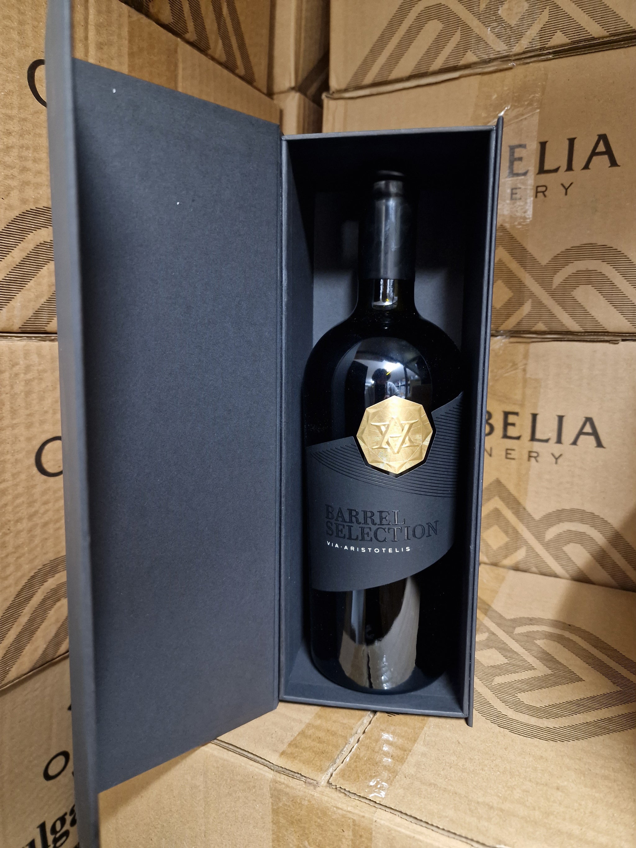 Via Aristotelis Barrel Selection Cabernet Franc und Cabernet Sauvignon 2020 – in einer Luxusbox